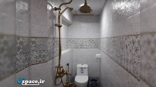سرویس بهداشتی اتاق دو تخته اقامتگاه سنتی پیرسوک - شیراز